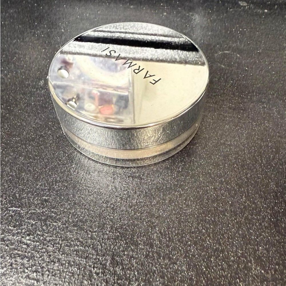 Farmasi Translucent Loose Setting Powder